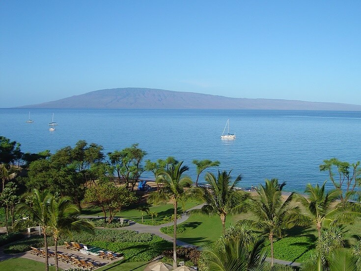 View of the perfectly calm ocean in Kaanapali Maui